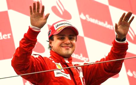 Le pilote de formule 1 F1 Felipe Massa a son yacht priv&eacute; qui a eu accident alors qu'il n'&eacute;tait pas &agrave; bord. Le champion de F1 de l'&eacute;curie Ferrari a &eacute;t&eacute; voir sur place l'accident de son bateau, vid&eacute;o disponible gratuitement.