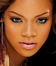 rihanna-jay-z-musique-amour-ami-shia-labeouf-indina-transformers-flirt