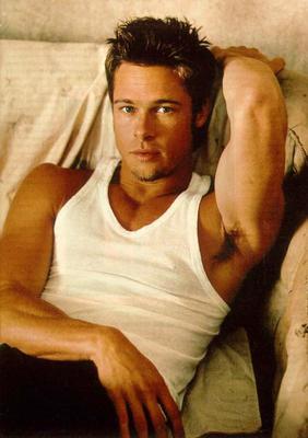 Le futur Brad Pitt producteur, passera peut &ecirc;tre par un nouveau film sur les mineurs du Chili, sauv&eacute;s de leur trou au fond de la mine. Un spectacle a gros budjet pour Brad Pitt.