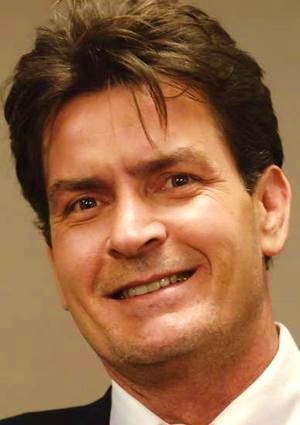 L'acteur Charlie Sheen hospitalis&eacute; suite &agrave; une crise de nerf apparemment une demance &agrave; l'h&ocirc;tel avec une femme