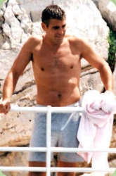 george-clooney-playboy-cicatrice-lipo