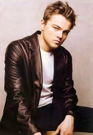 L'acteur de titanic, Leonardo DiCaprio ach&egrave;te une maison pour conserver l'amour avec la belle Refaeli Bar dont le m&eacute;tier est mannequin.