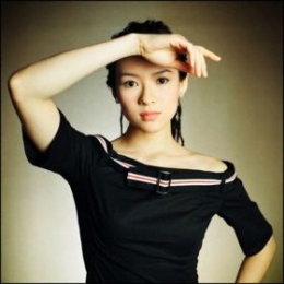 michelle-yeoh-legion-honneur-actrice-james-bond-girl